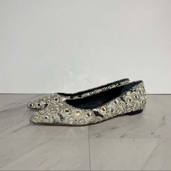 New! Tory Burch Yasmin White Embroidered Pointed Toe Flat 5 - Picture 13 of 13